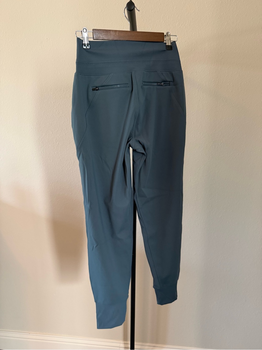 Athleta Venice High-Rise Joggers - Eden - Picture 3 of 4